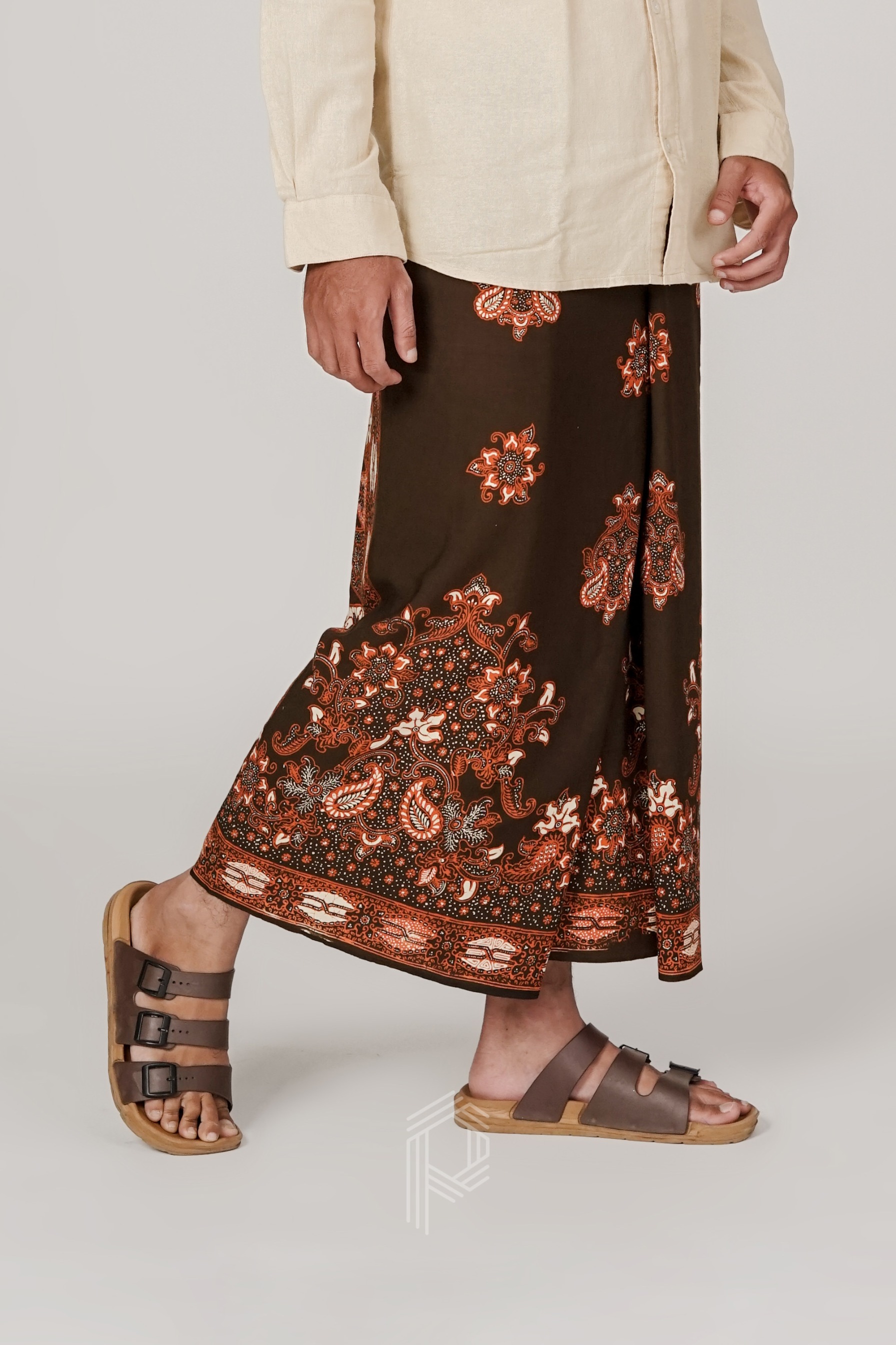 Sarung Kurusetra - Brown Terracotta