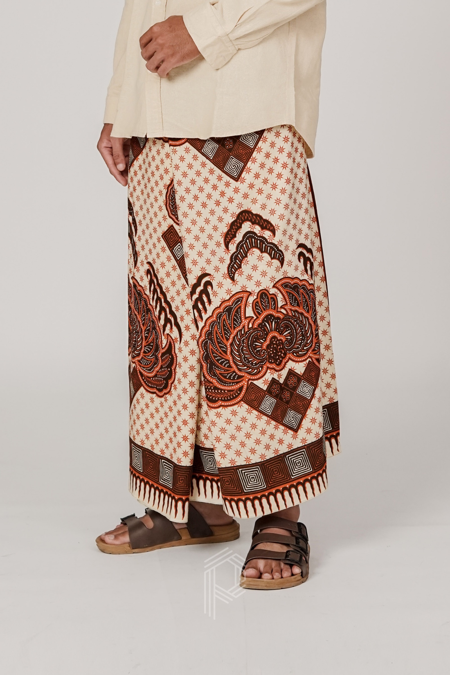 Sarung Pranacitra - Ivory Brown
