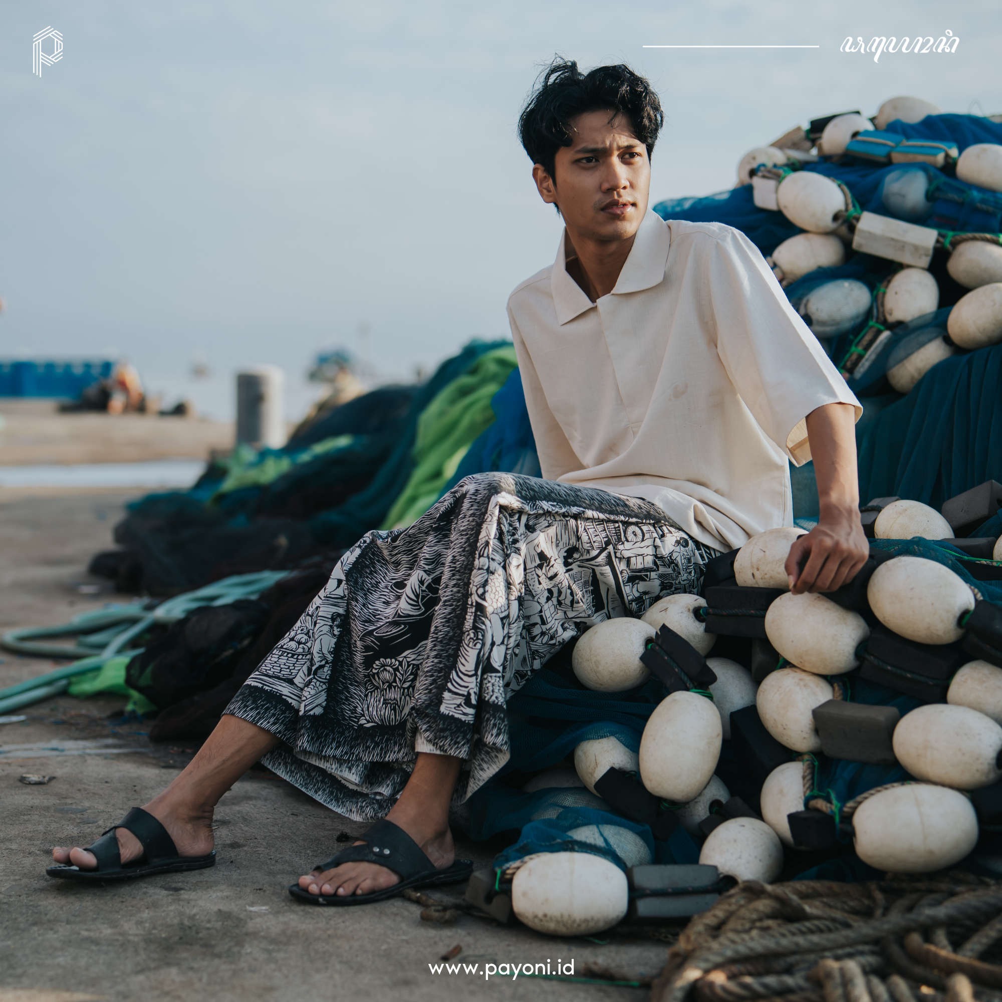 Sarung Majapahit - Hitam