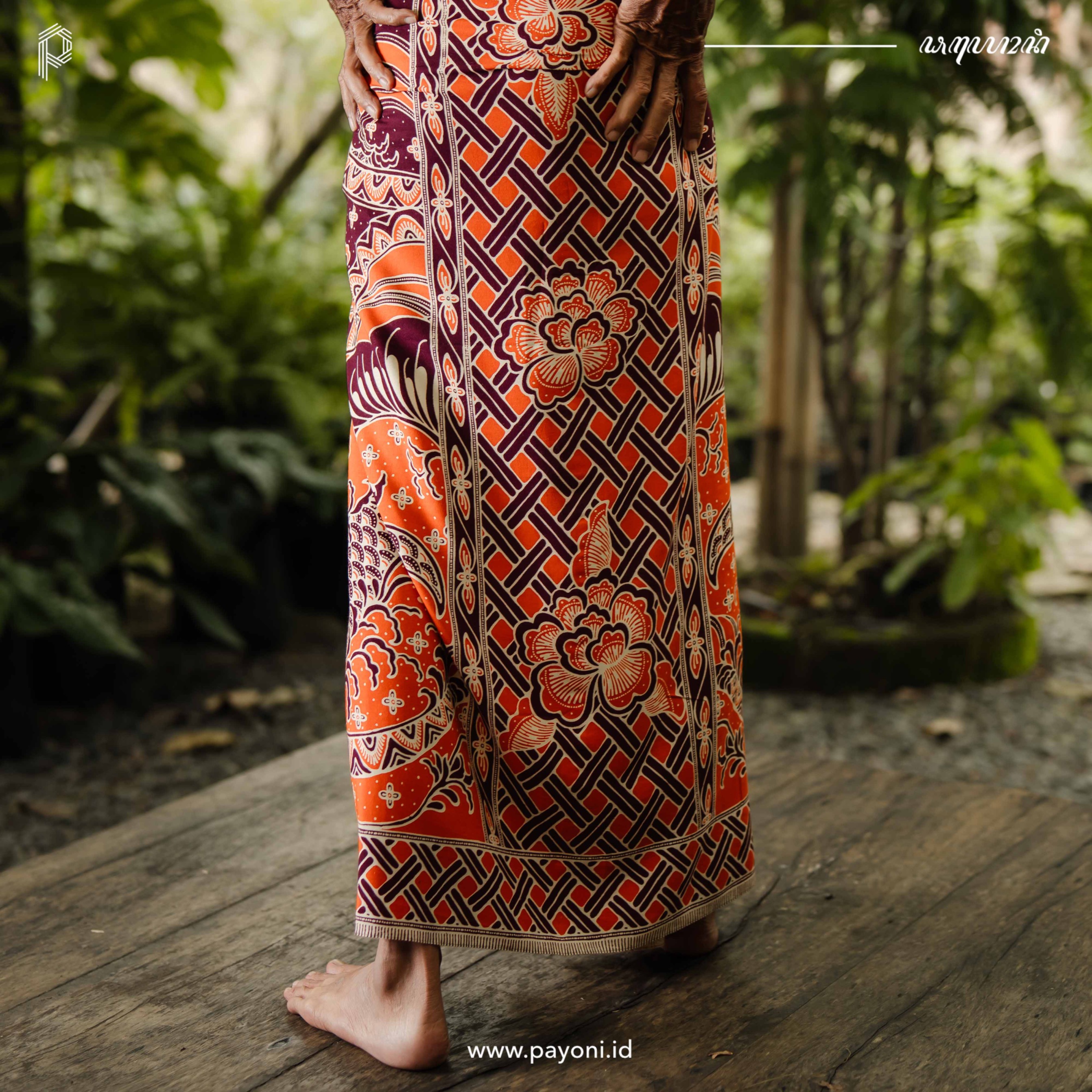 Sarung Sunyata - Jingga Burgundi