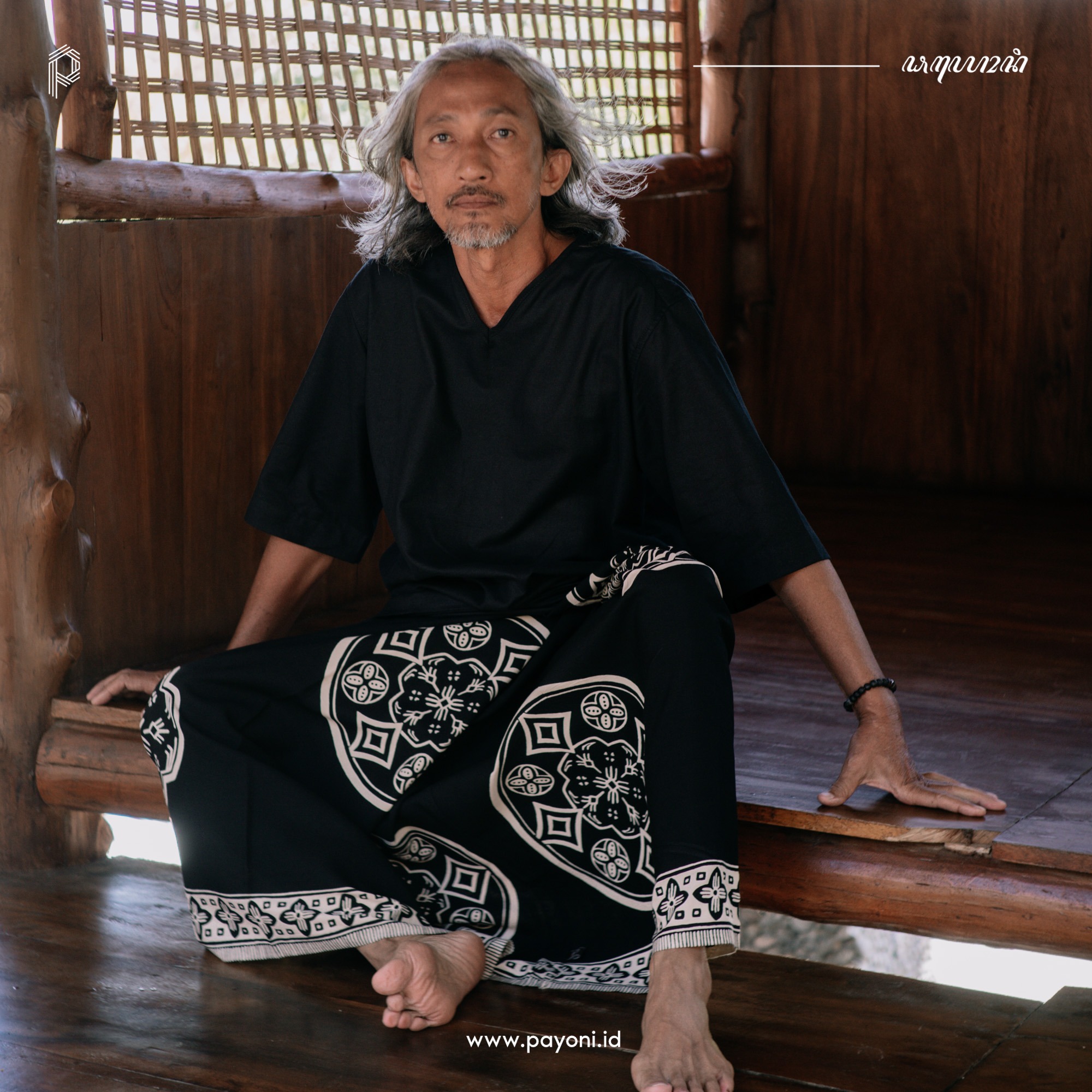 Sarung Sadran - Hitam