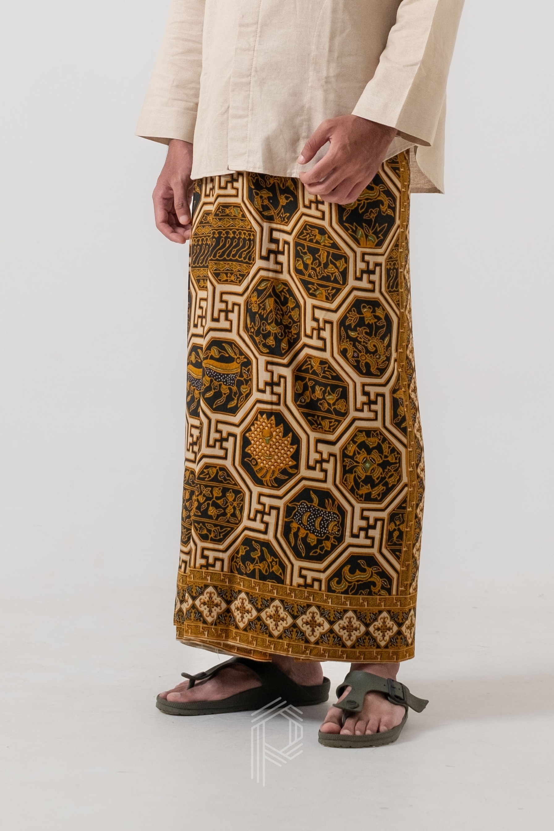 Sarung Dewananda - Jingga Klasik