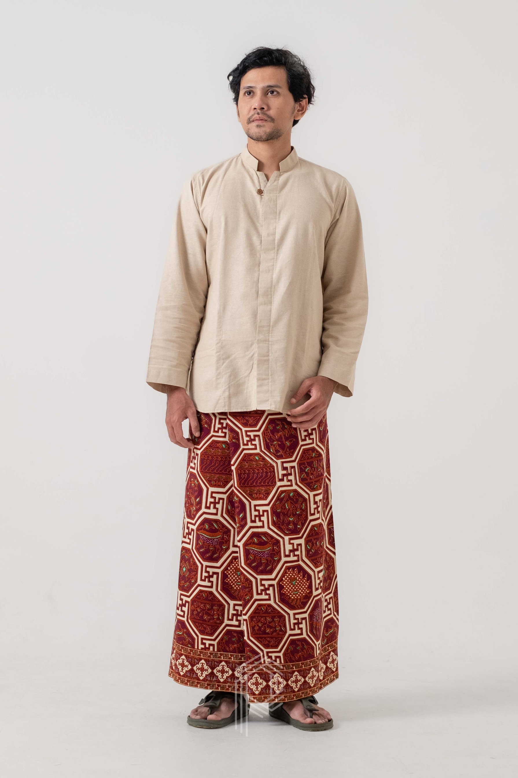 Sarung Dewananda - Marun Terakota