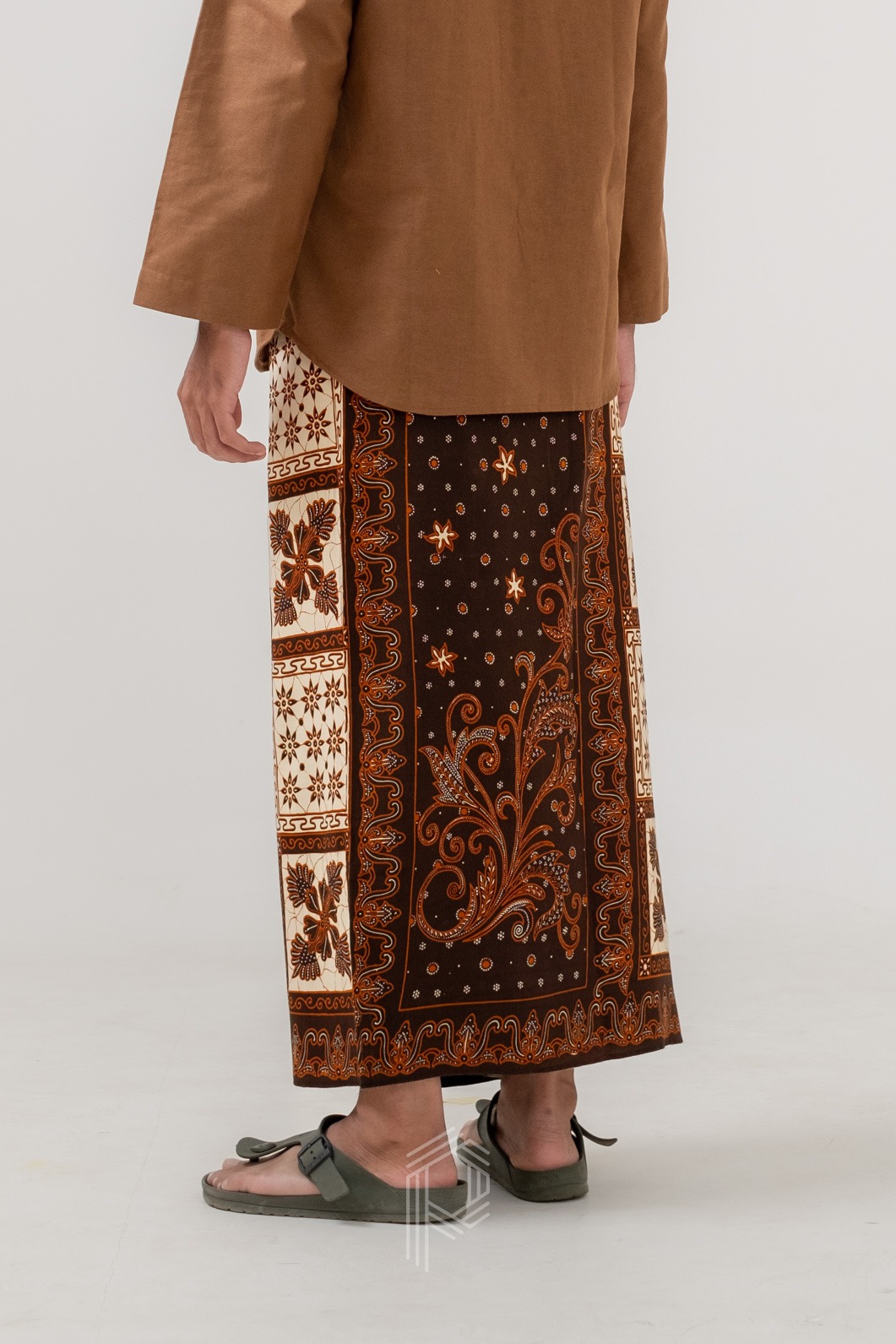 Sarung Mahatma - Coklat Soga