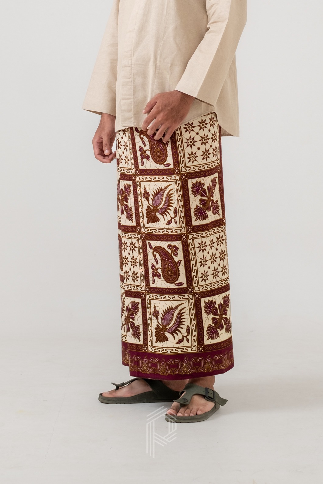 Sarung Mahatma - Burgundi Soga