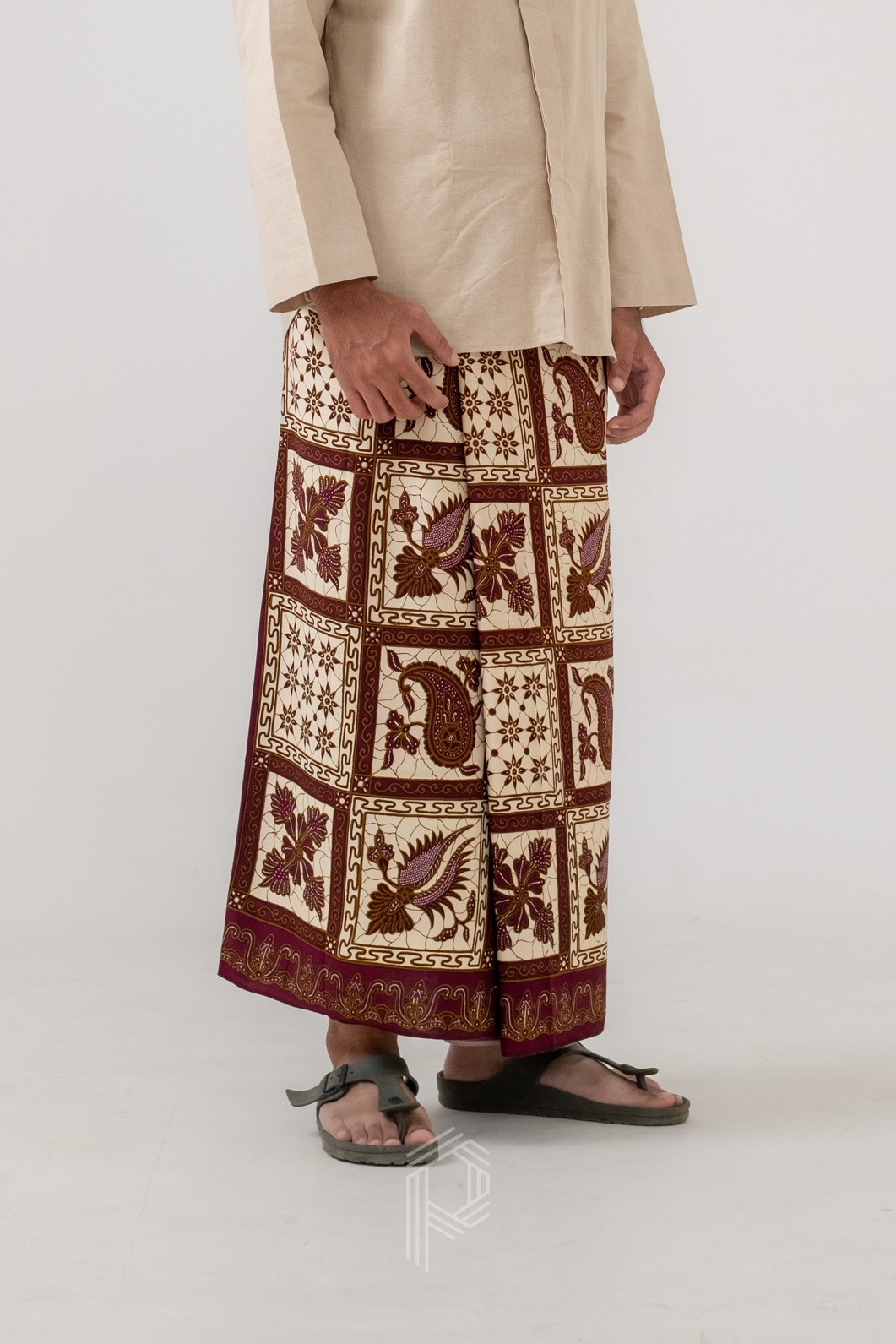 Sarung Mahatma - Burgundi Soga