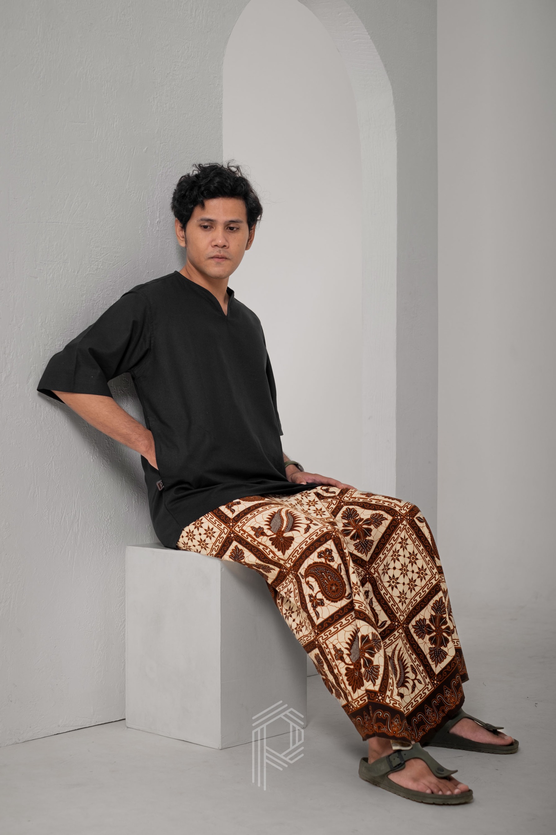 Kemeja Koko Atharwa - Hitam