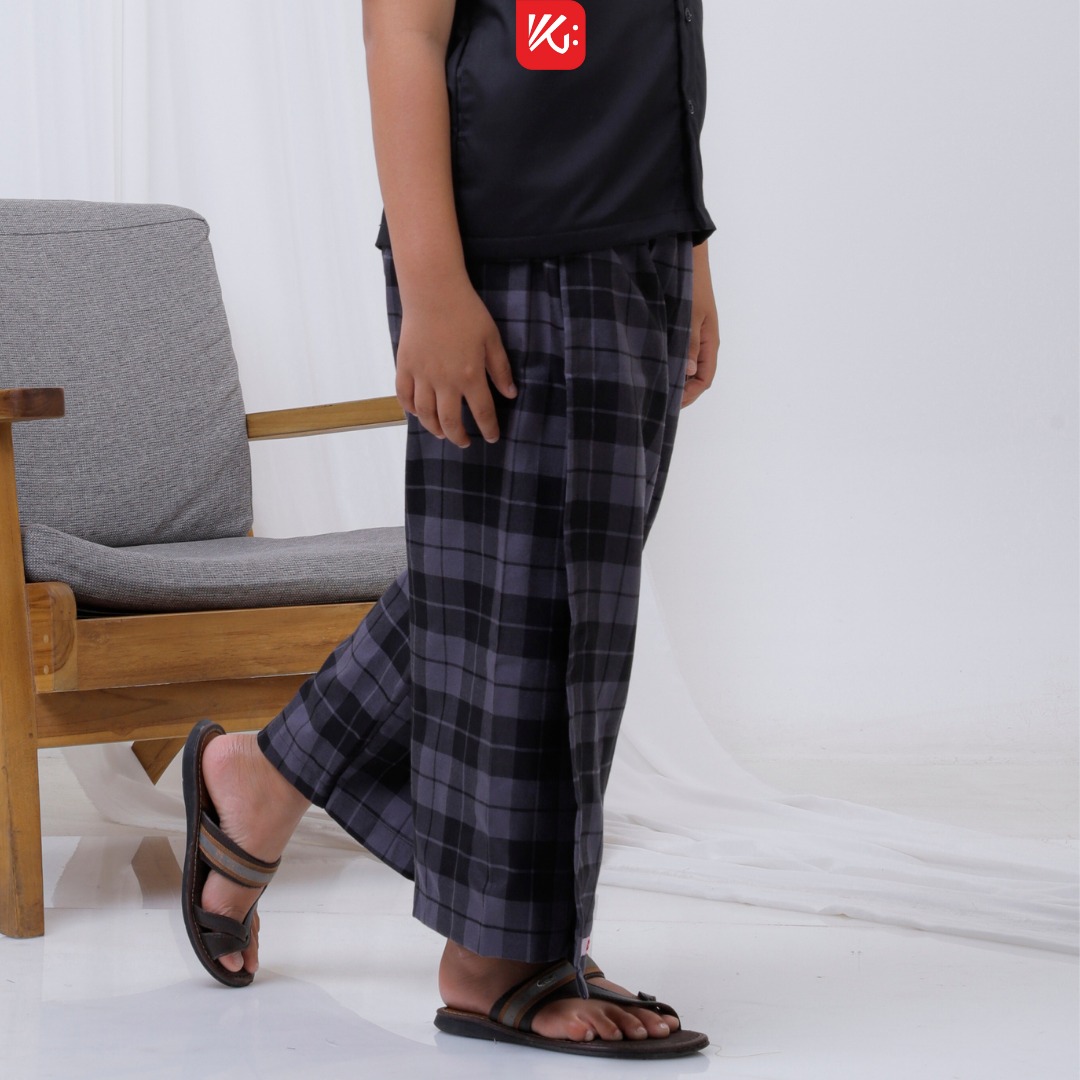 Sarung Anak Instan KG / Sarung / Sarung Celana / Sarung Instan / Sarung Anak / Sarung Anak Instan / Sarung Anak Laki Laki
