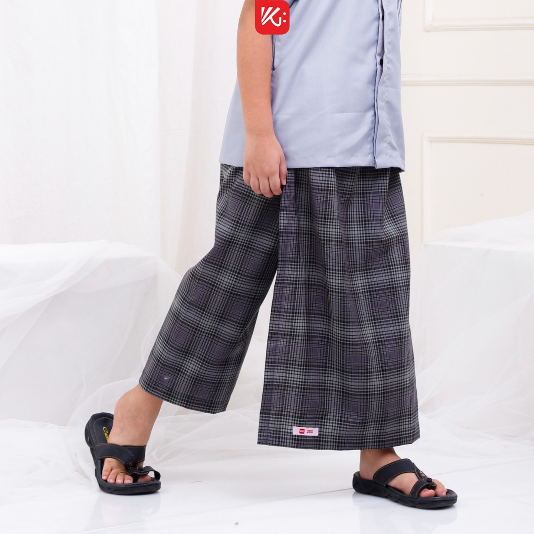 Sarung Anak Instan KG / Sarung / Sarung Celana / Sarung Instan / Sarung Anak / Sarung Anak Instan / Sarung Anak Laki Laki