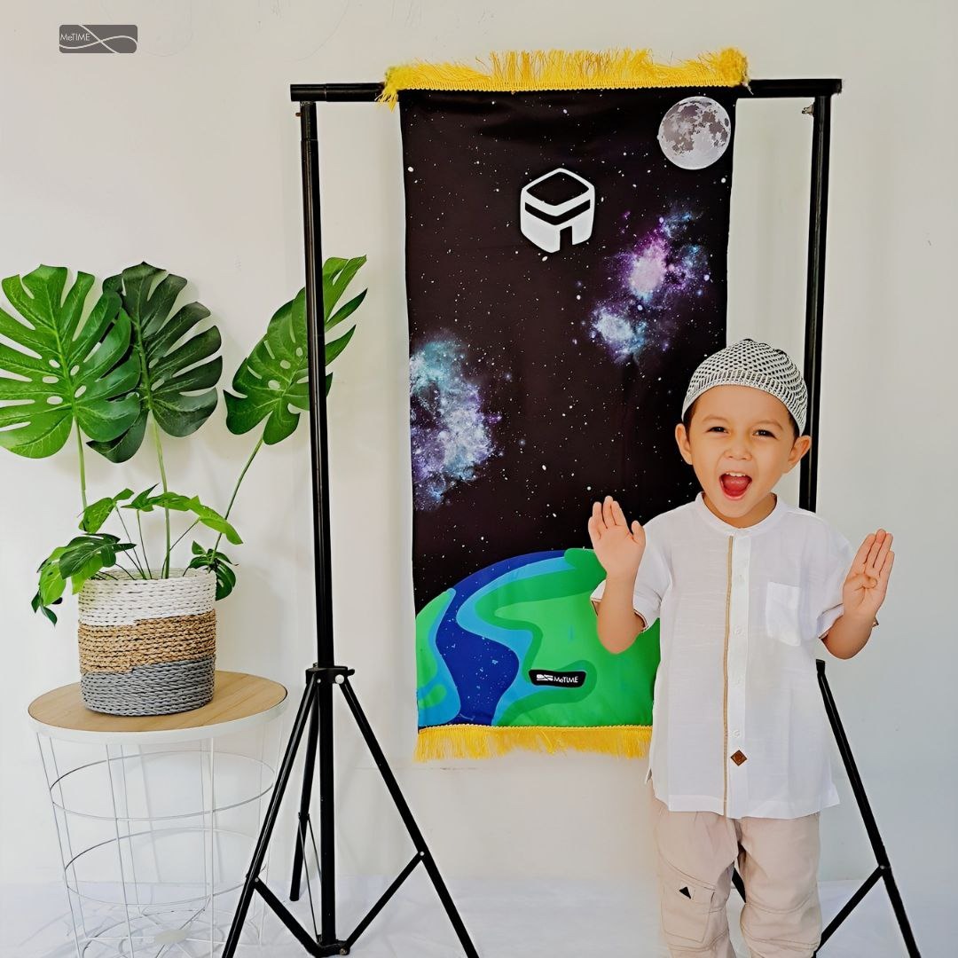 Sajadah Anak Custom Nama MeTime /  Sajadah Custom / Sajadah Travel  (Outer Space Series)