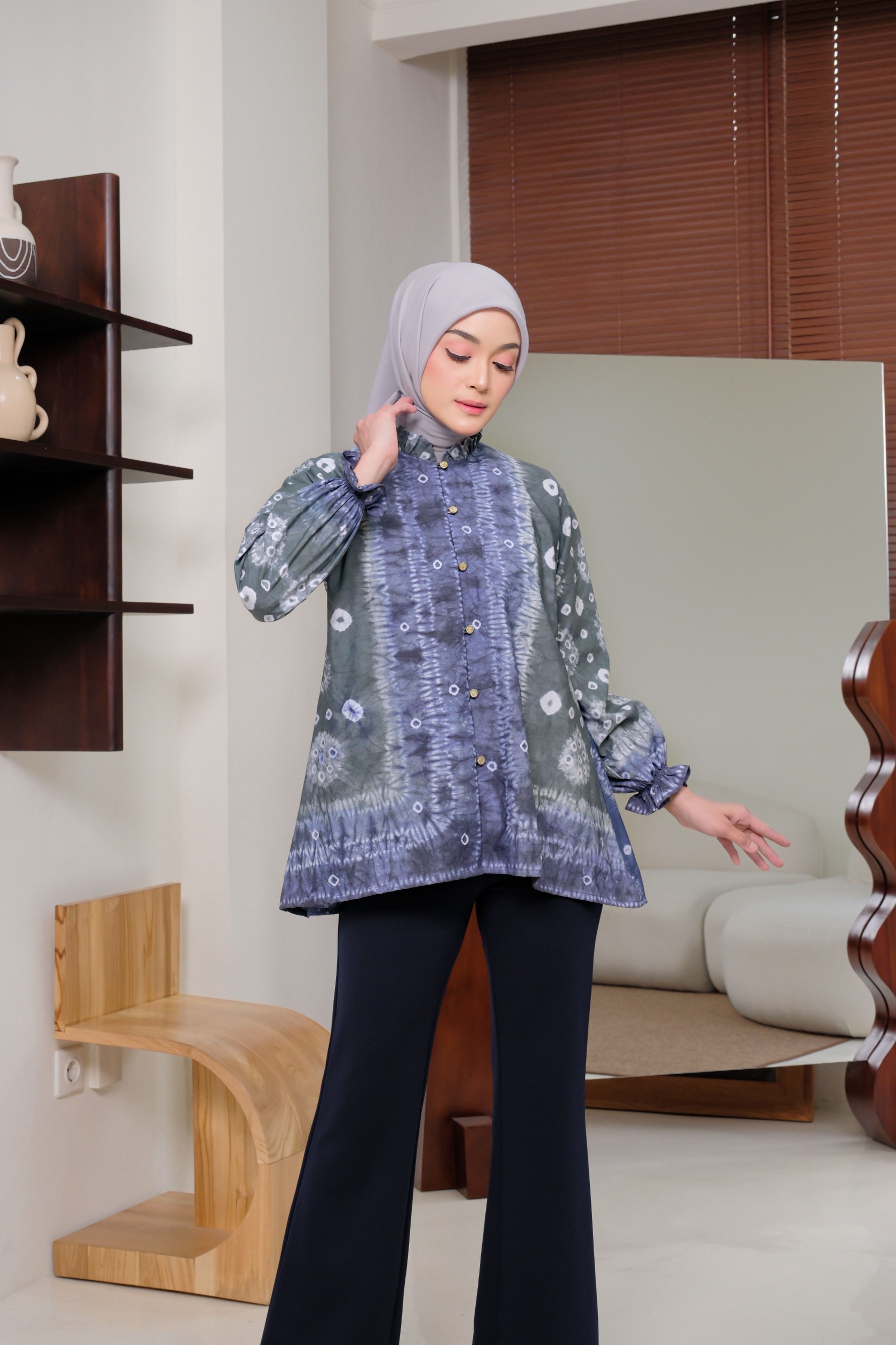Kemeja Riyanti