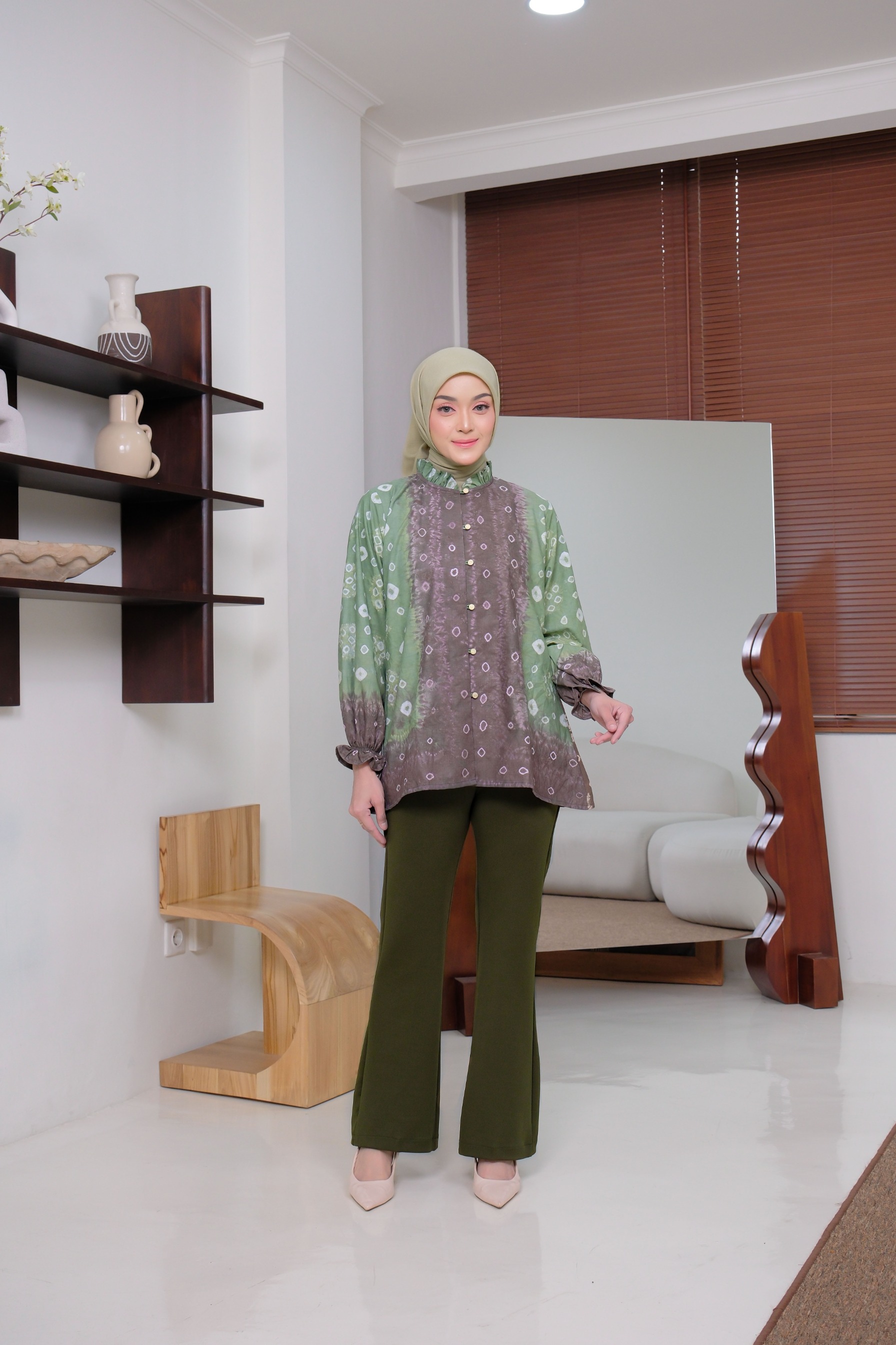 Kemeja Riyanti