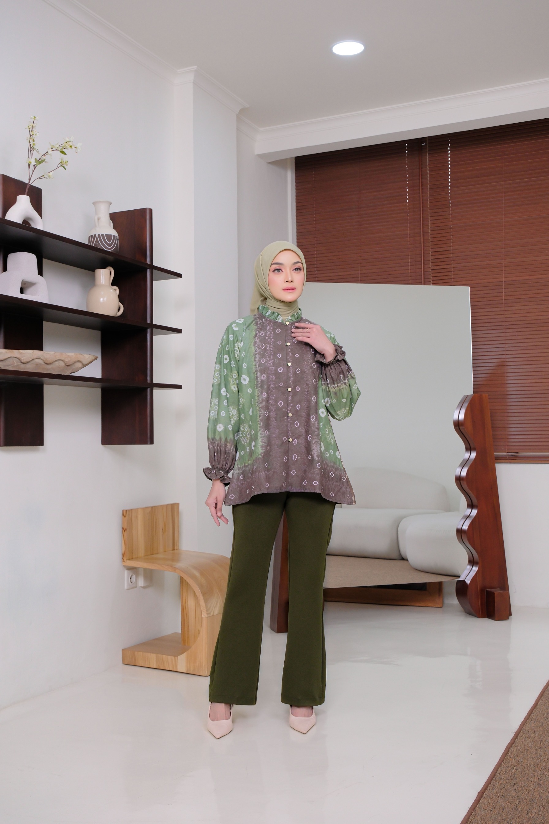 Kemeja Riyanti