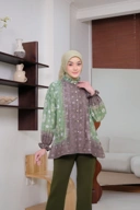 Kemeja Riyanti
