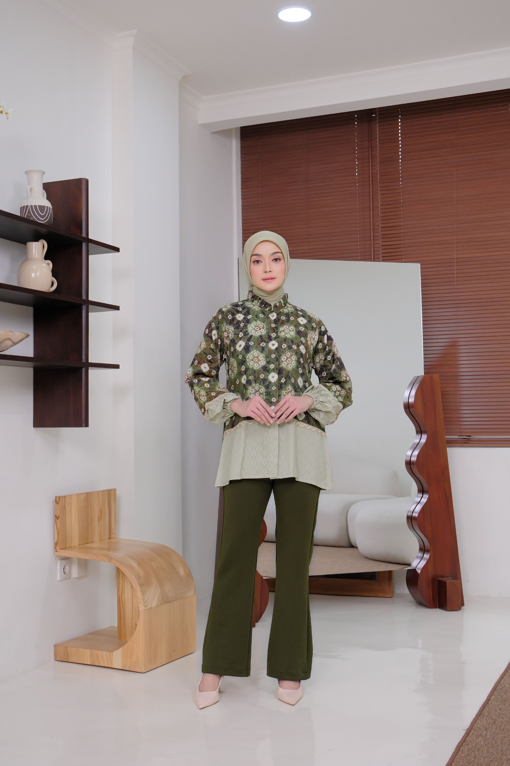 Kemeja Nadira