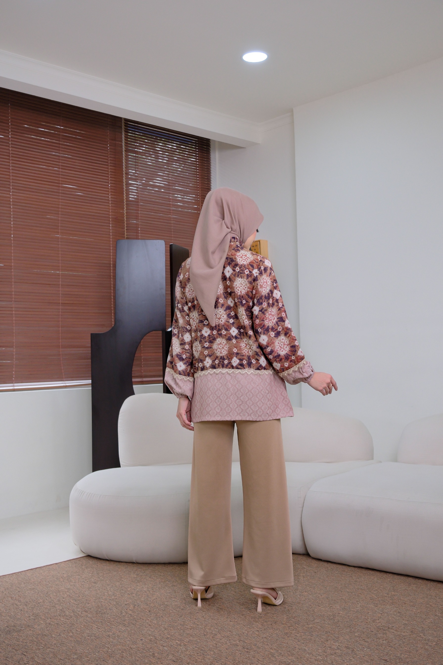 Kemeja Nadira
