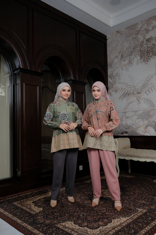 Image of Tunik Vidya