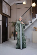 Gamis Isyana