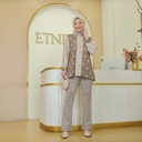 Kemeja Sabrina