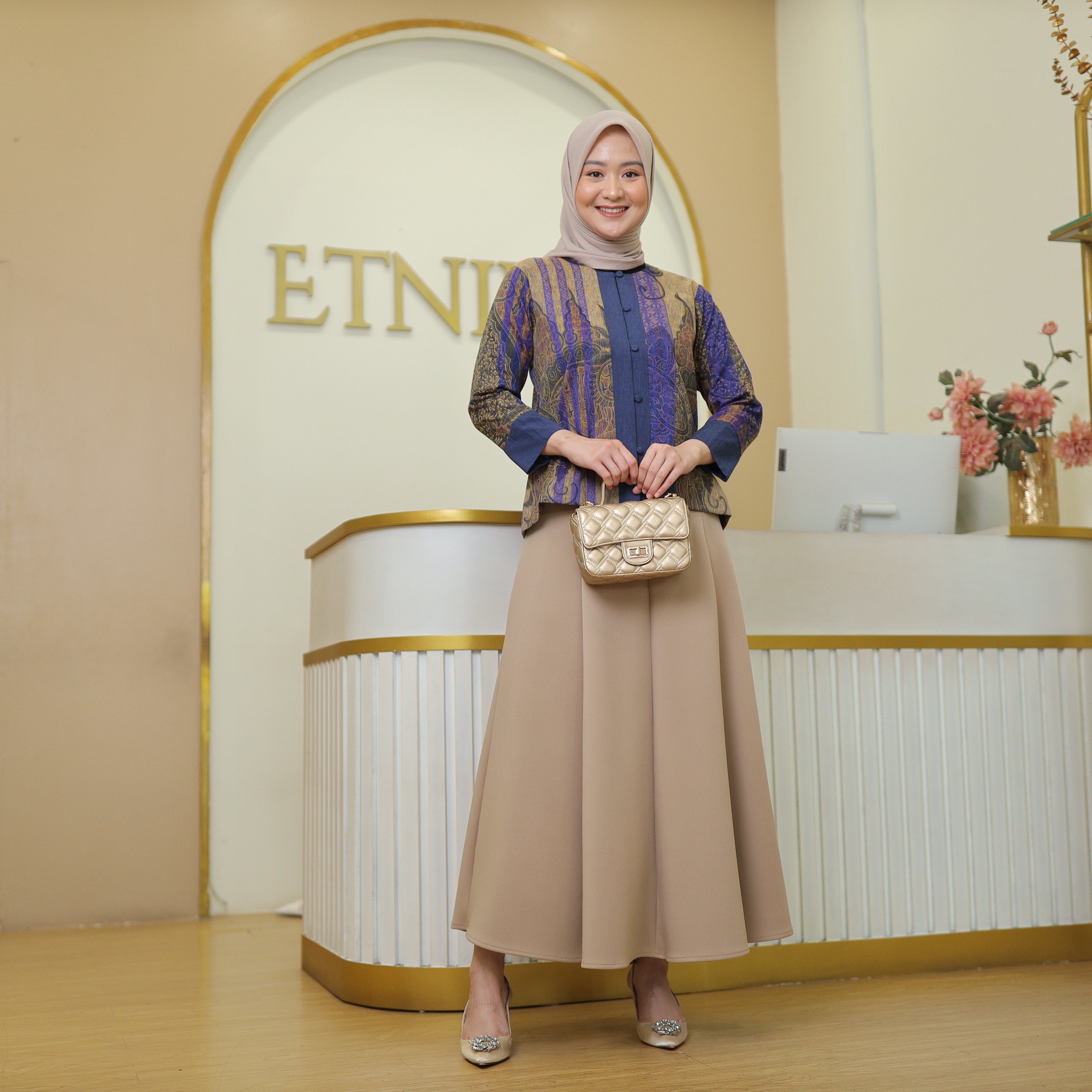 Kemeja Nareswari