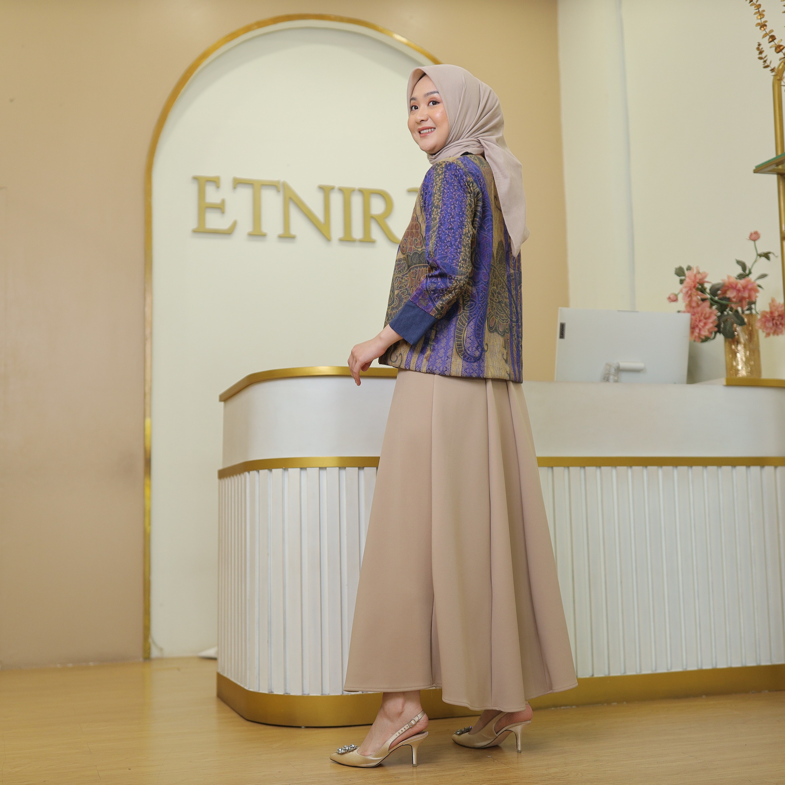 Kemeja Nareswari