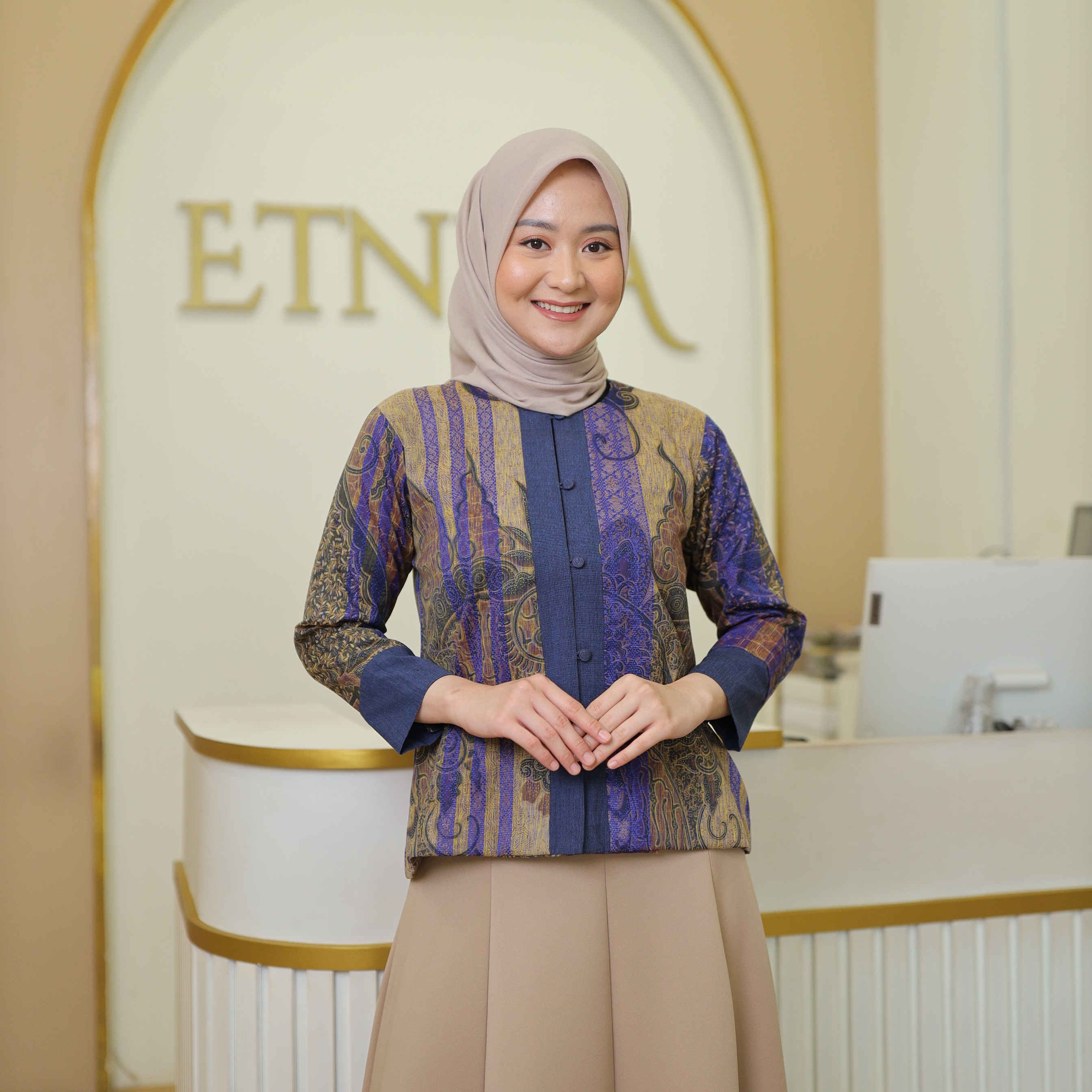 Kemeja Nareswari