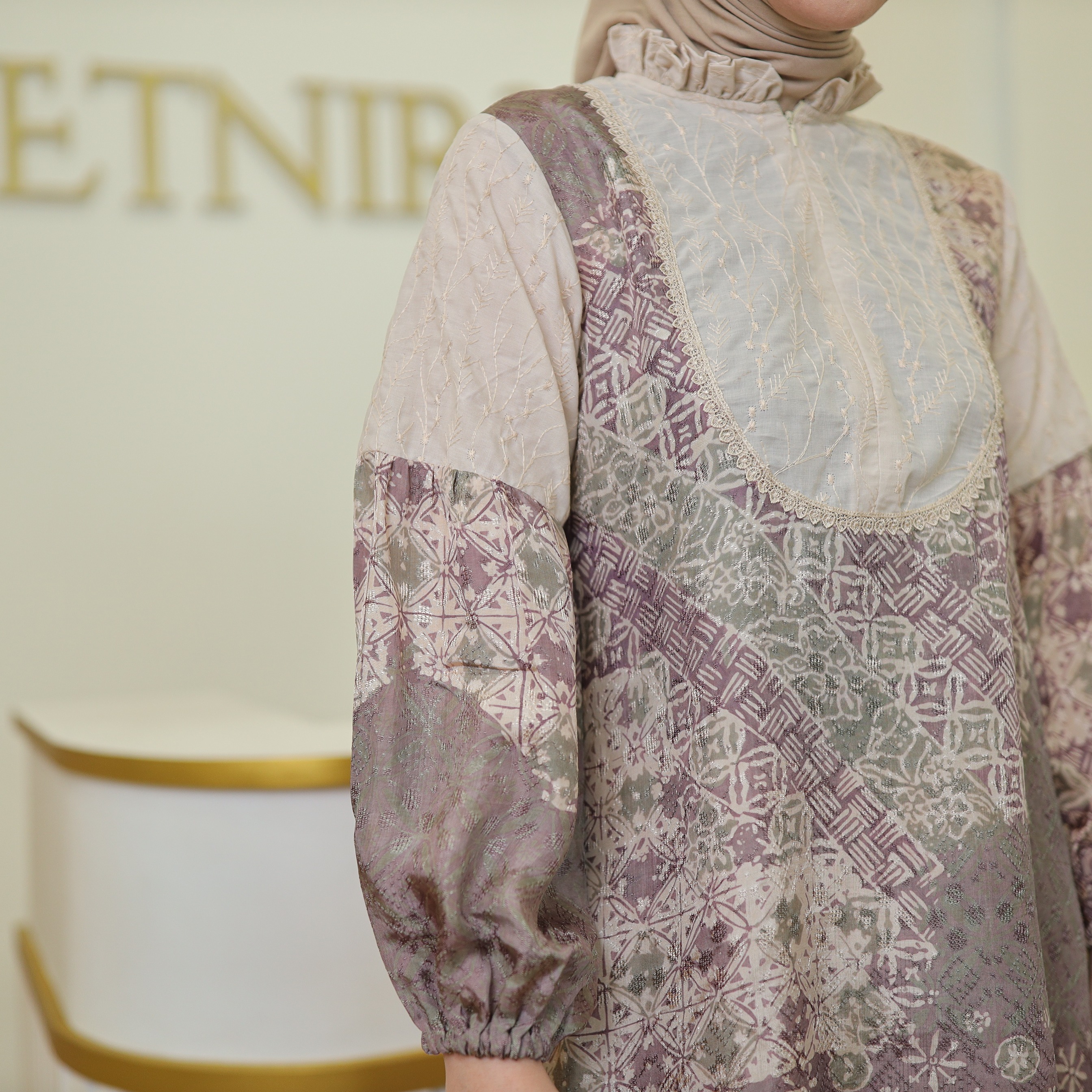 Tunik Utami