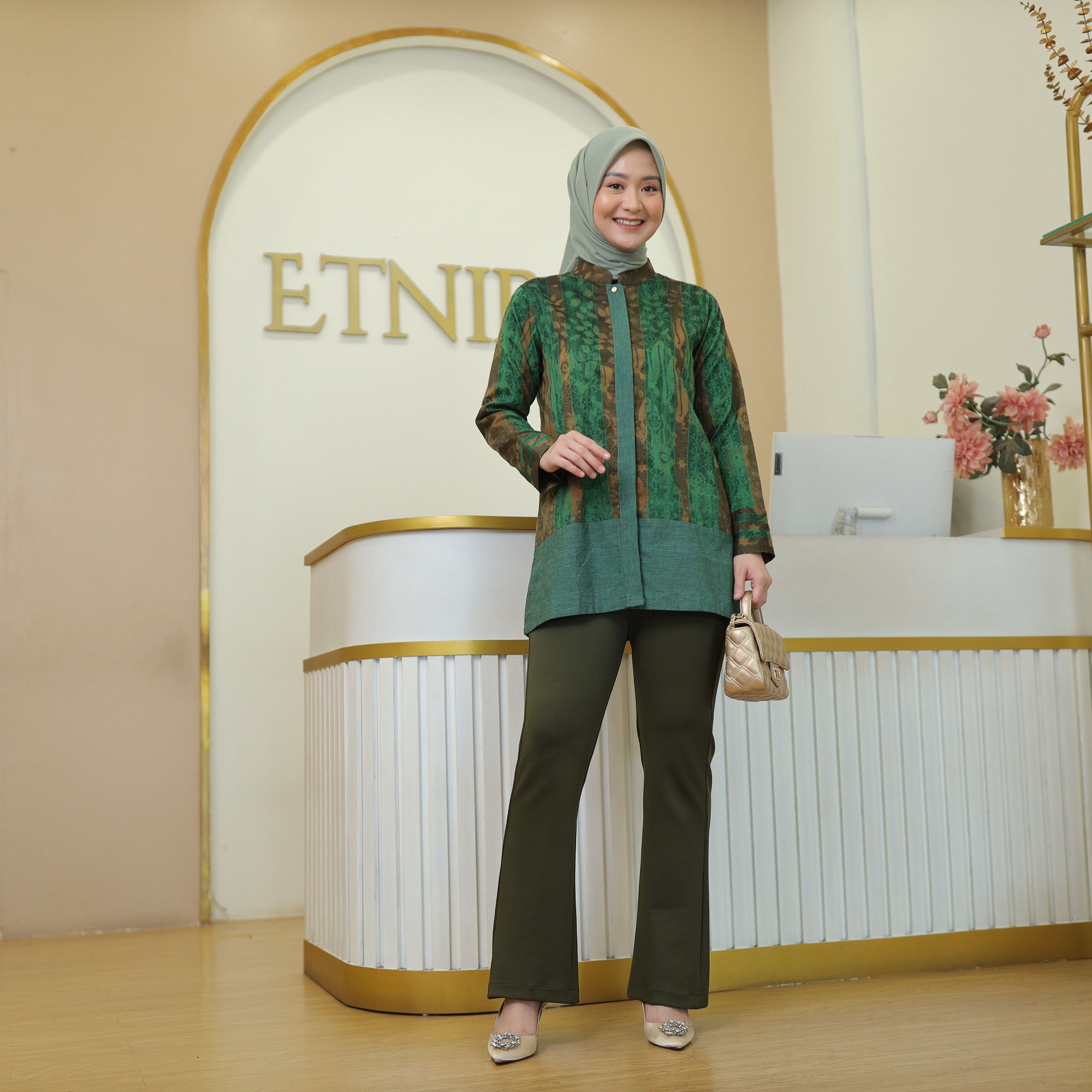 Kemeja Kusuma