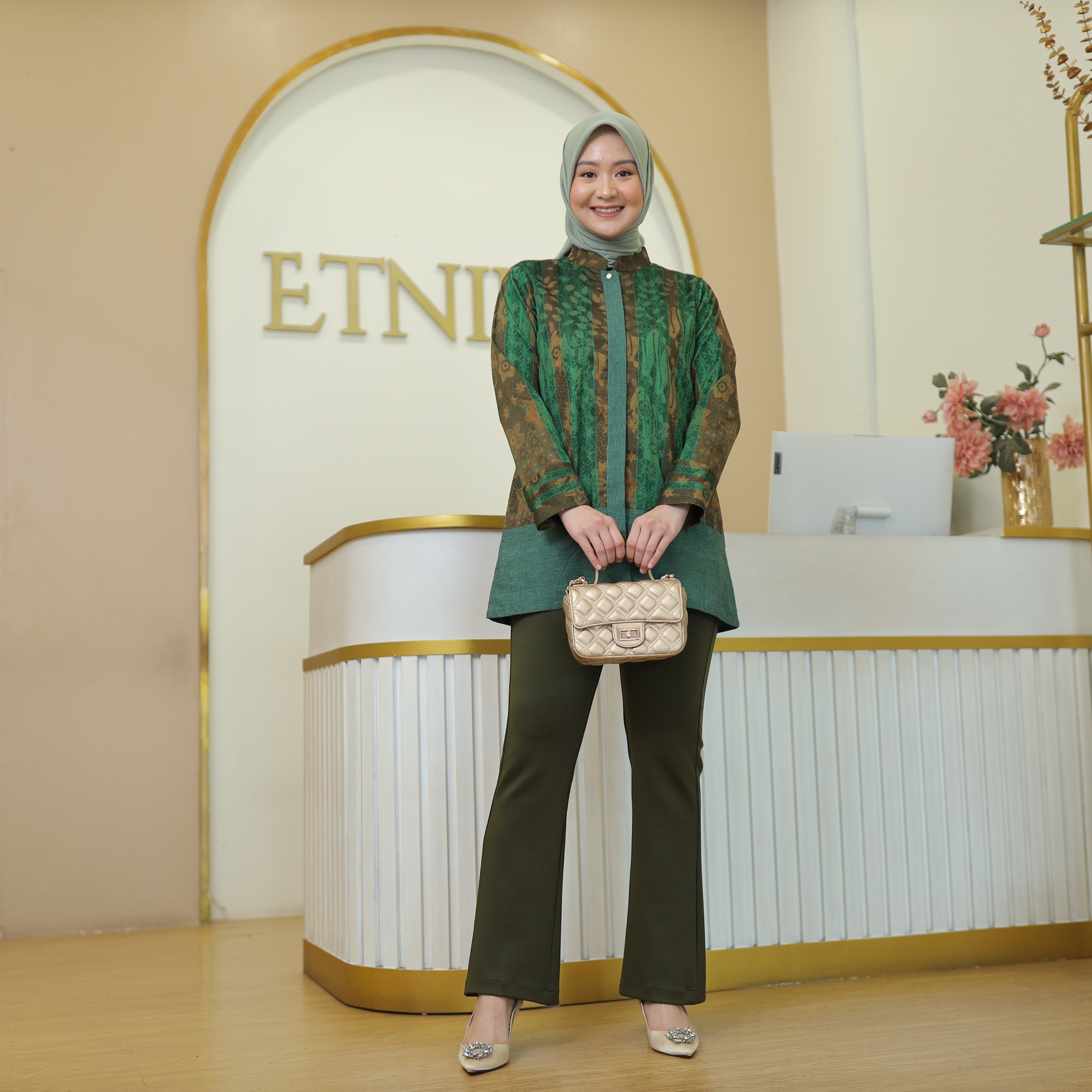 Kemeja Kusuma
