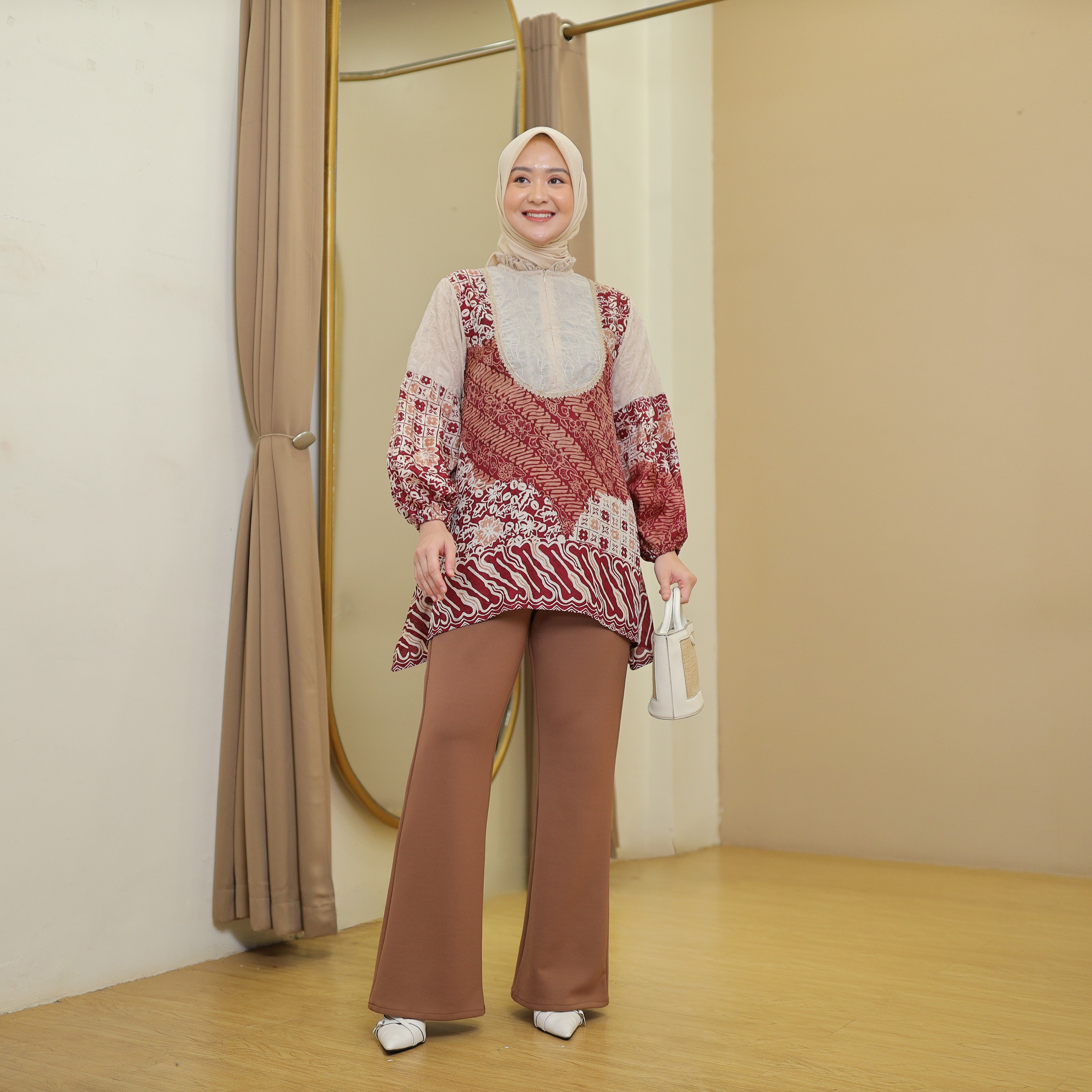 Tunik Utami