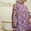 Kemeja Tarisa
