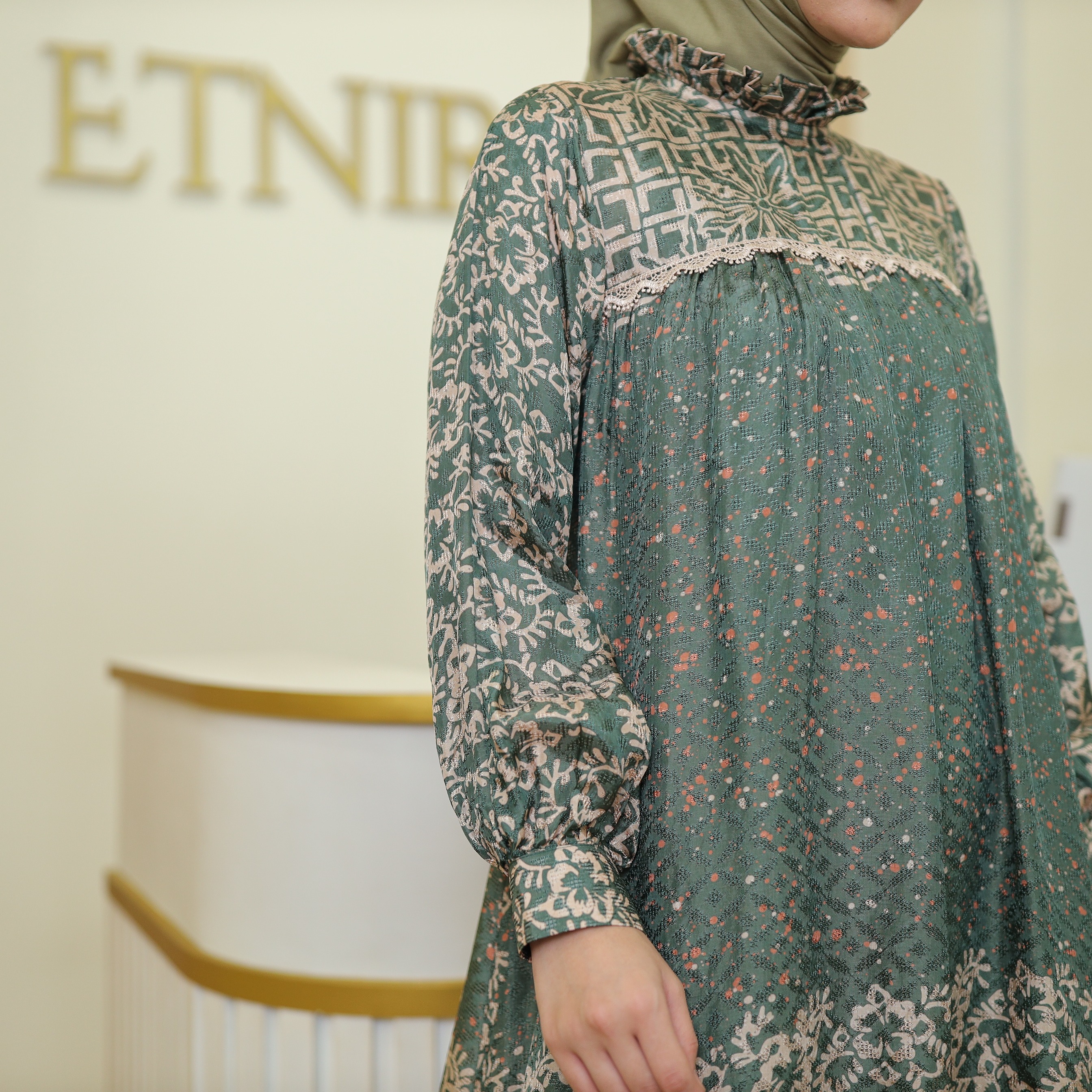 Tunik Arimbi
