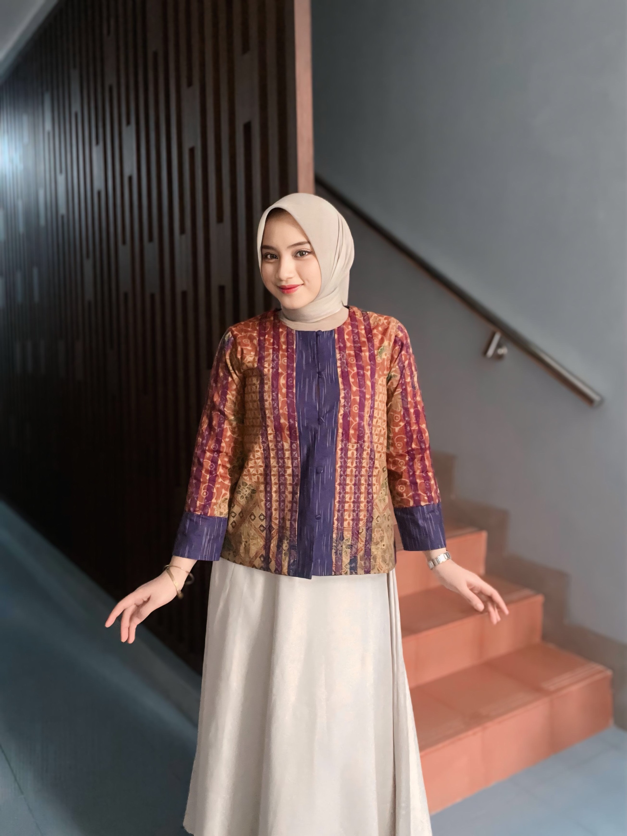 Kemeja Nareswari