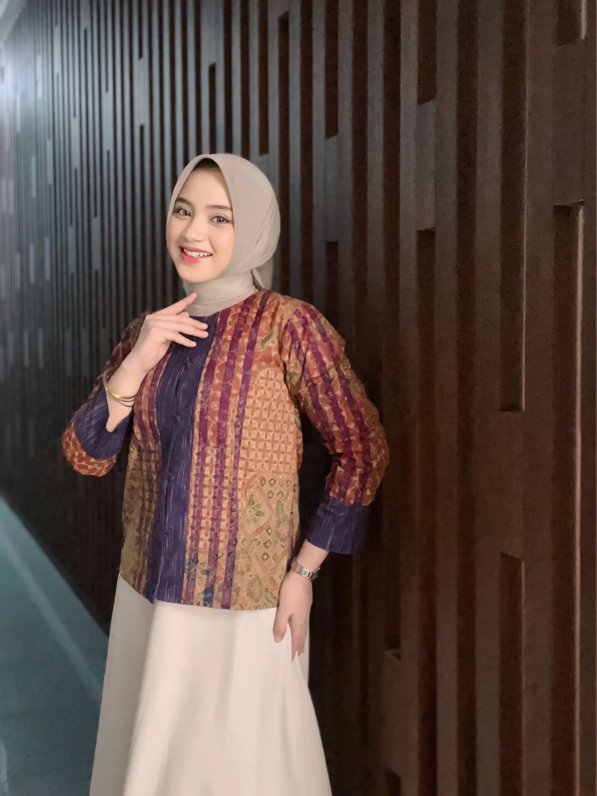 Kemeja Nareswari