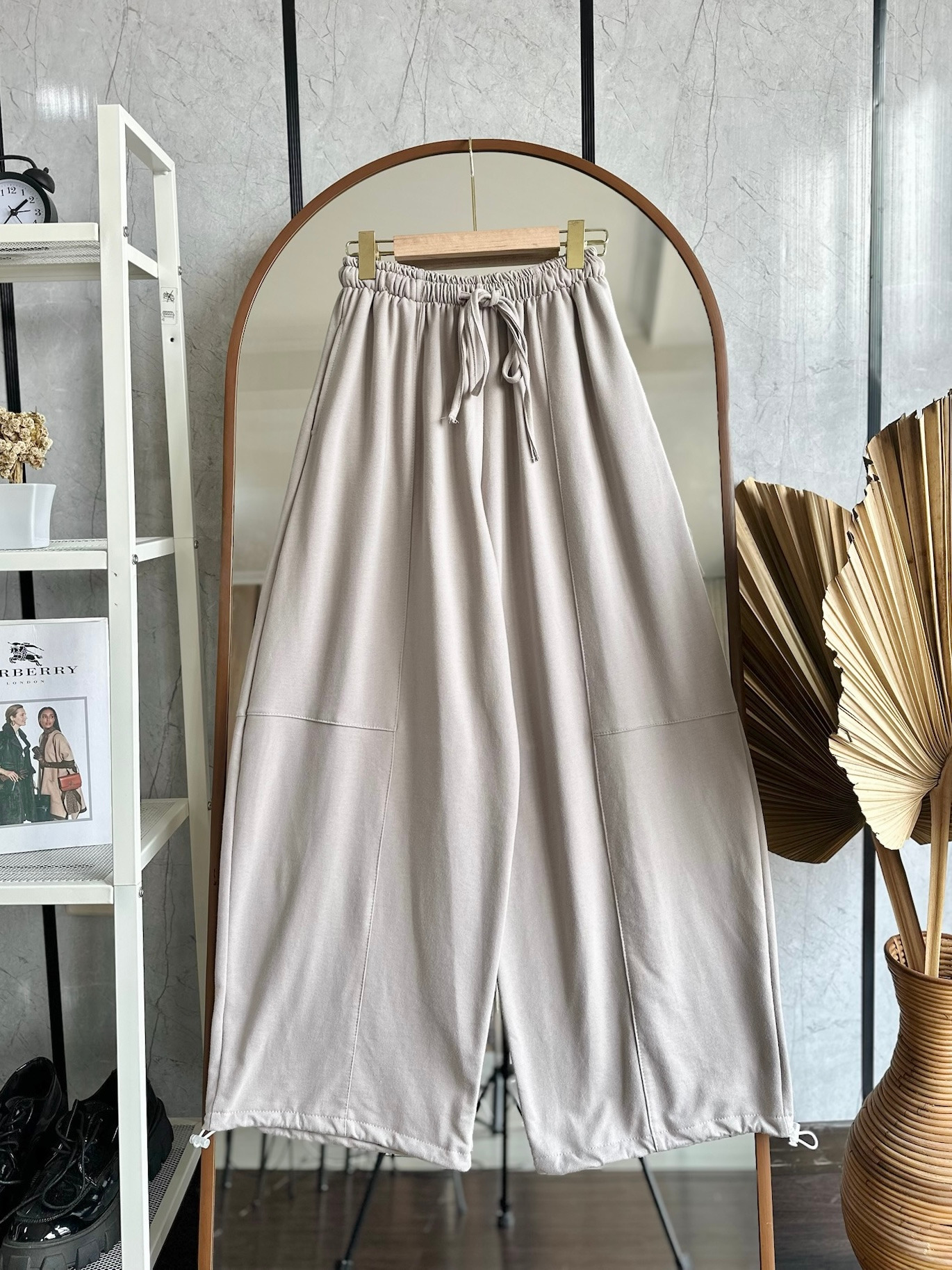 Oddy barrel pants