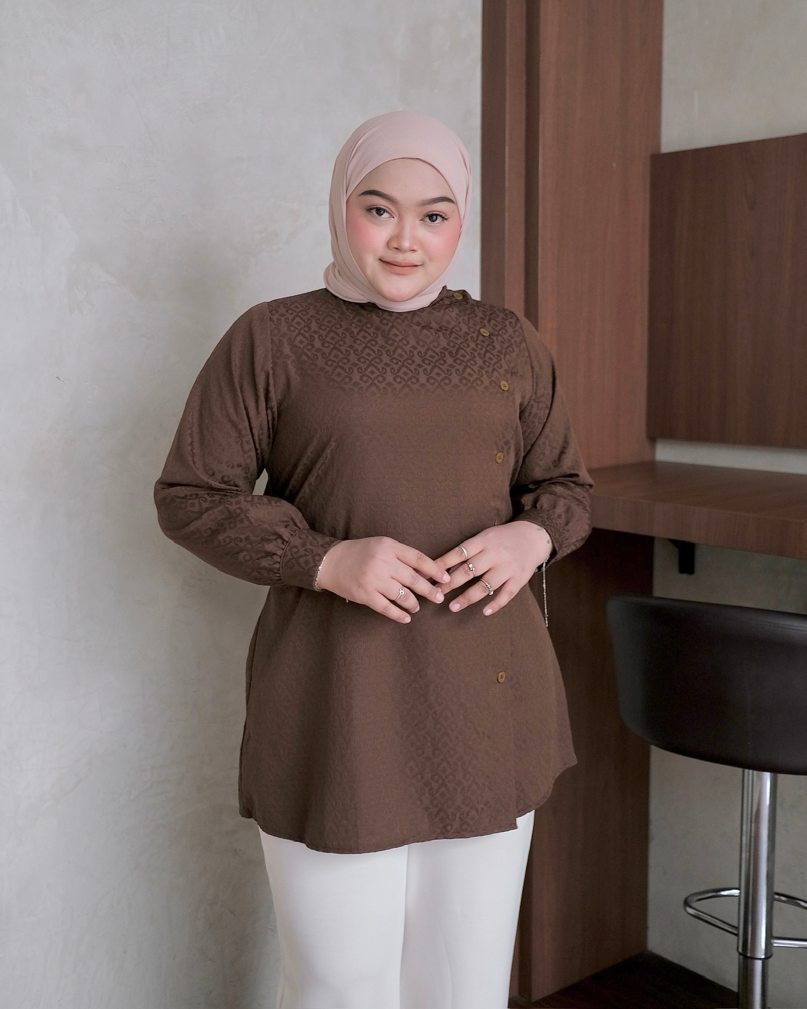 Esha Tunic