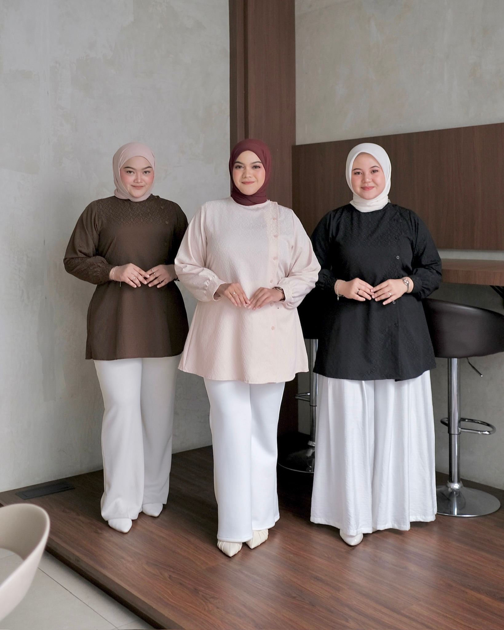 Esha Tunic