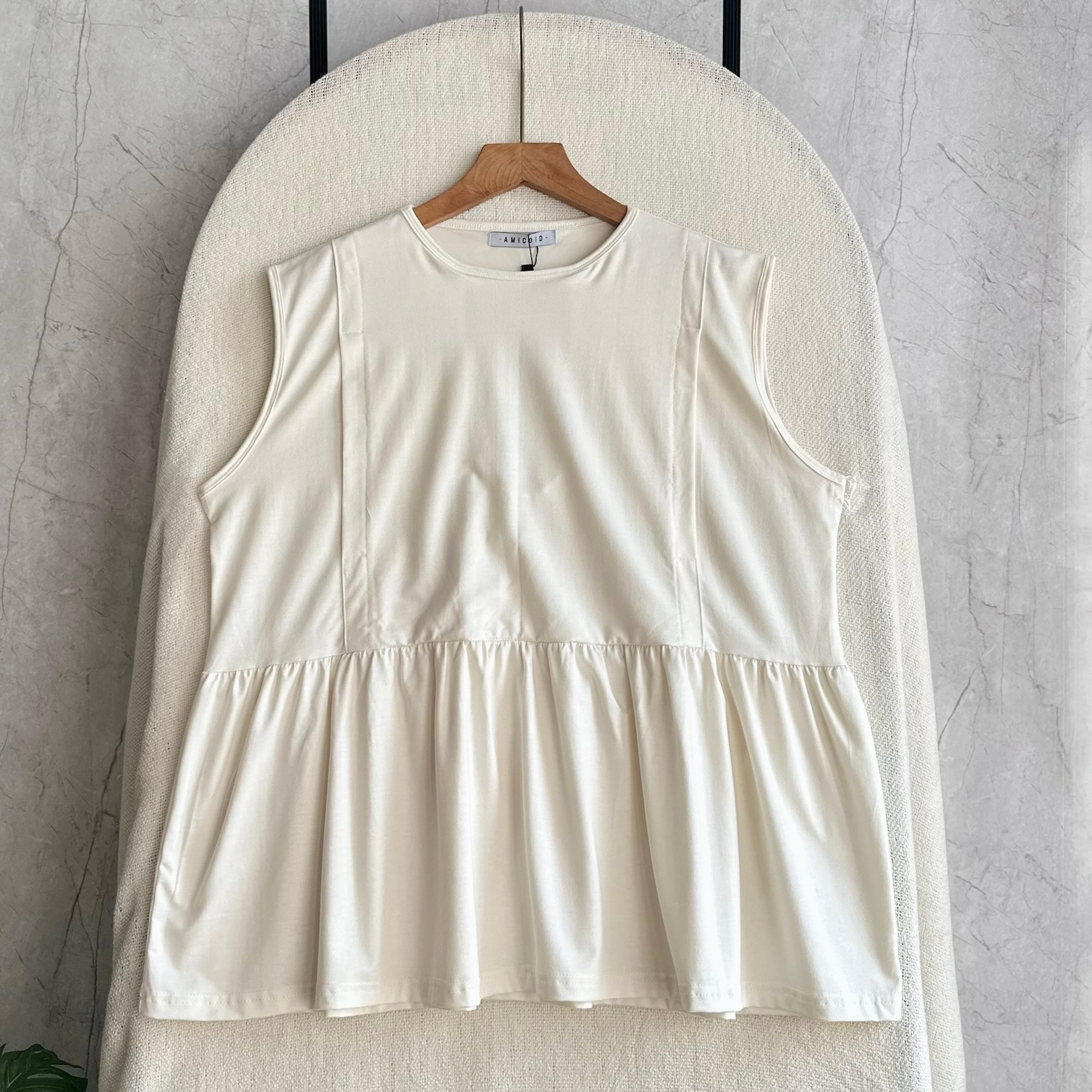 Kensie inner ruffle