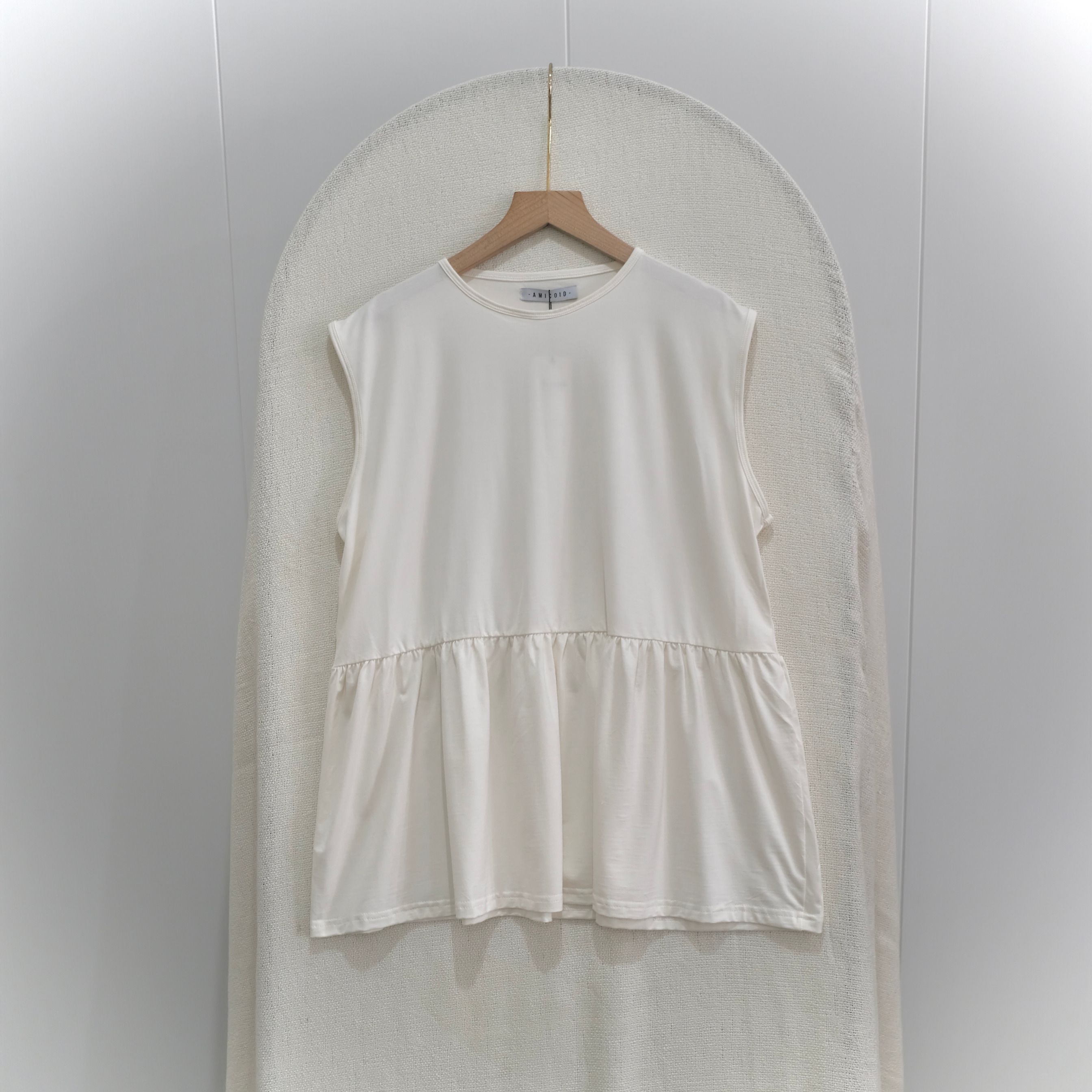 Kensie inner ruffle