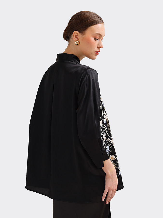 Swaranismara - Relaxed Kebaya in Black