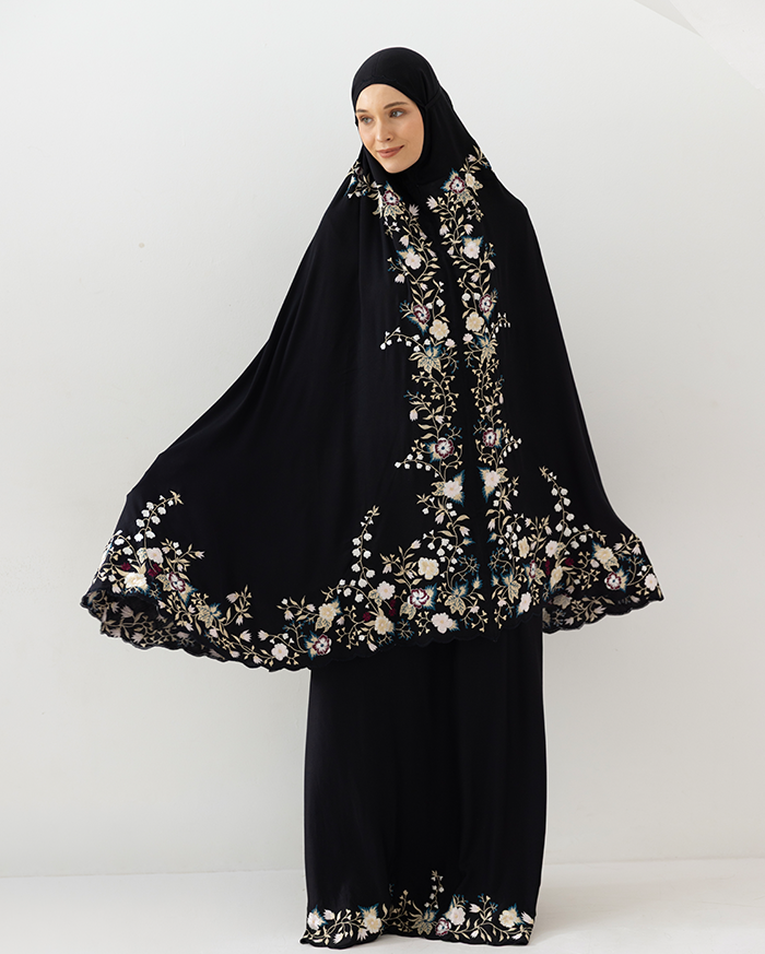 Solana - Premium Prayer Robe in Black