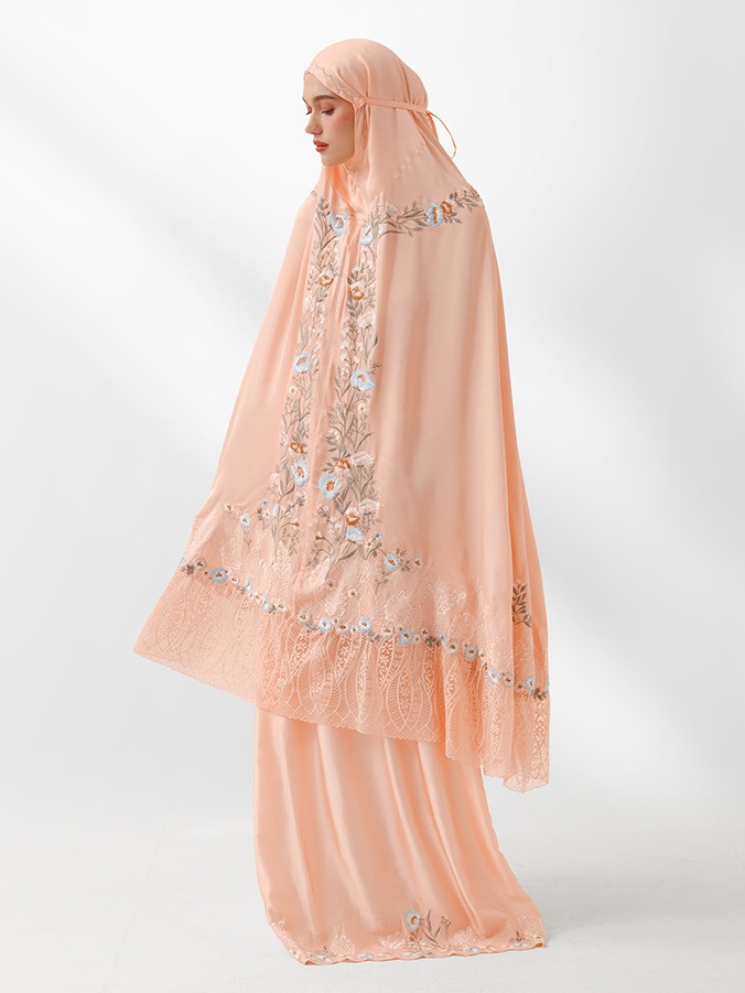 Swaranismara - Signature Prayer Robe in Peach