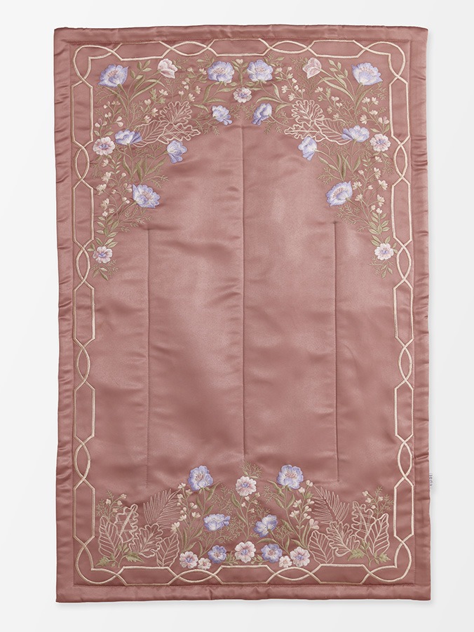 Swaranismara - Signature Prayer Mat in Hazel