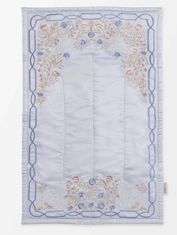 Swaranismara - Signature Prayer Mat in Sky