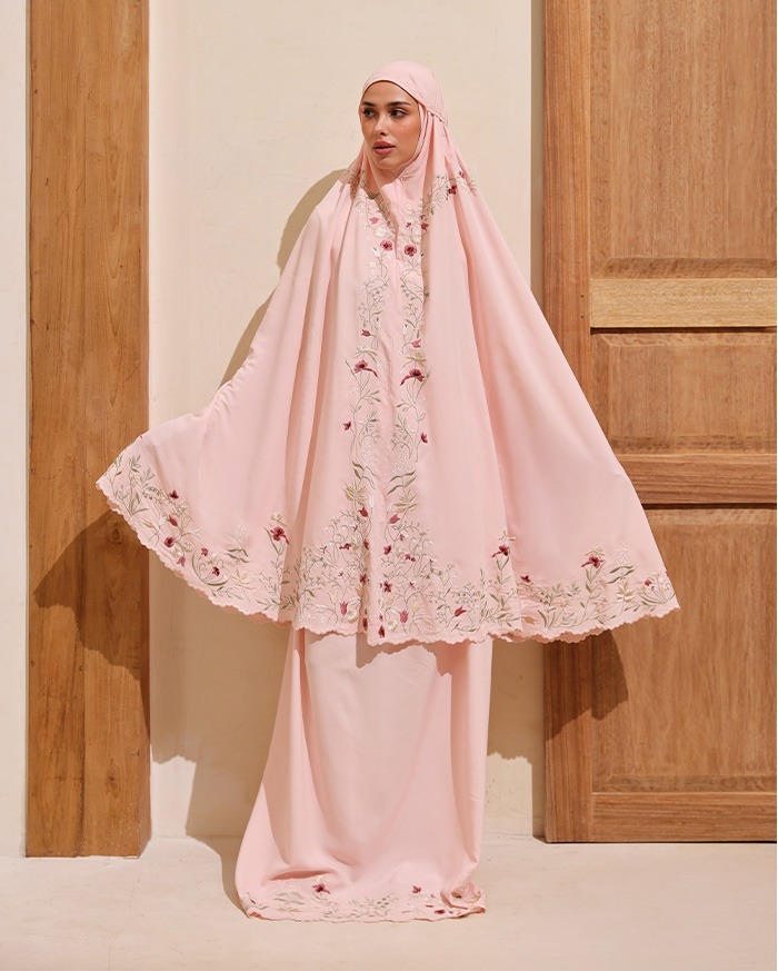 Senaraya - Classic Prayer Robe in Pink