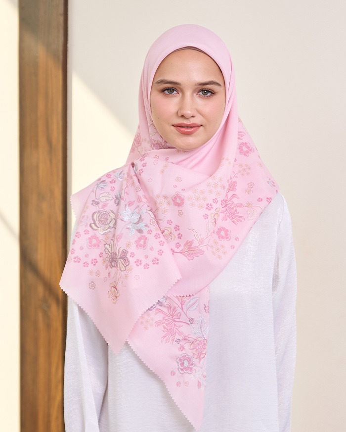 Arumanika - Artful Hijab in Pink