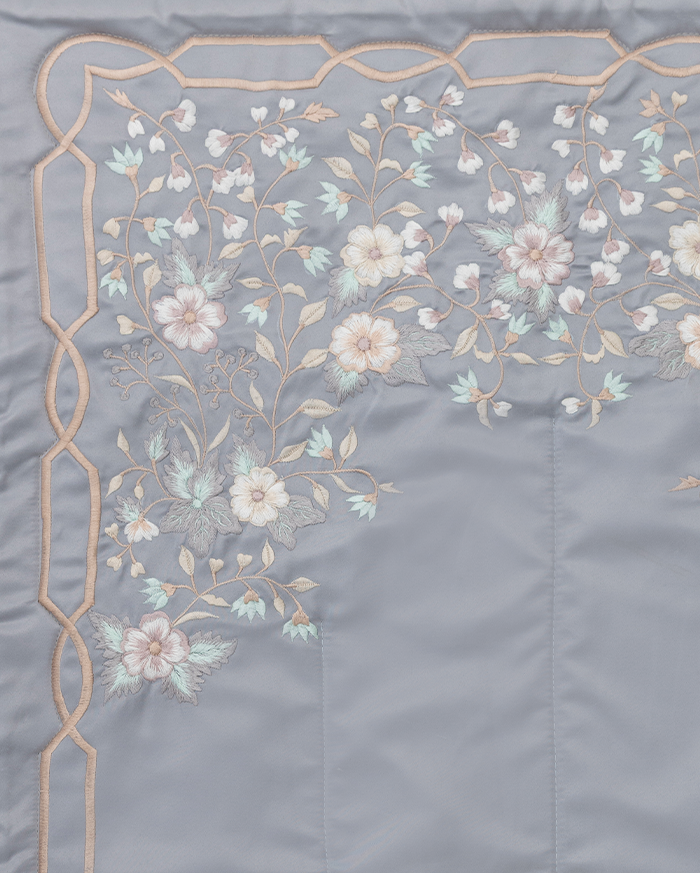 Solana - Prayer Mat in Silver