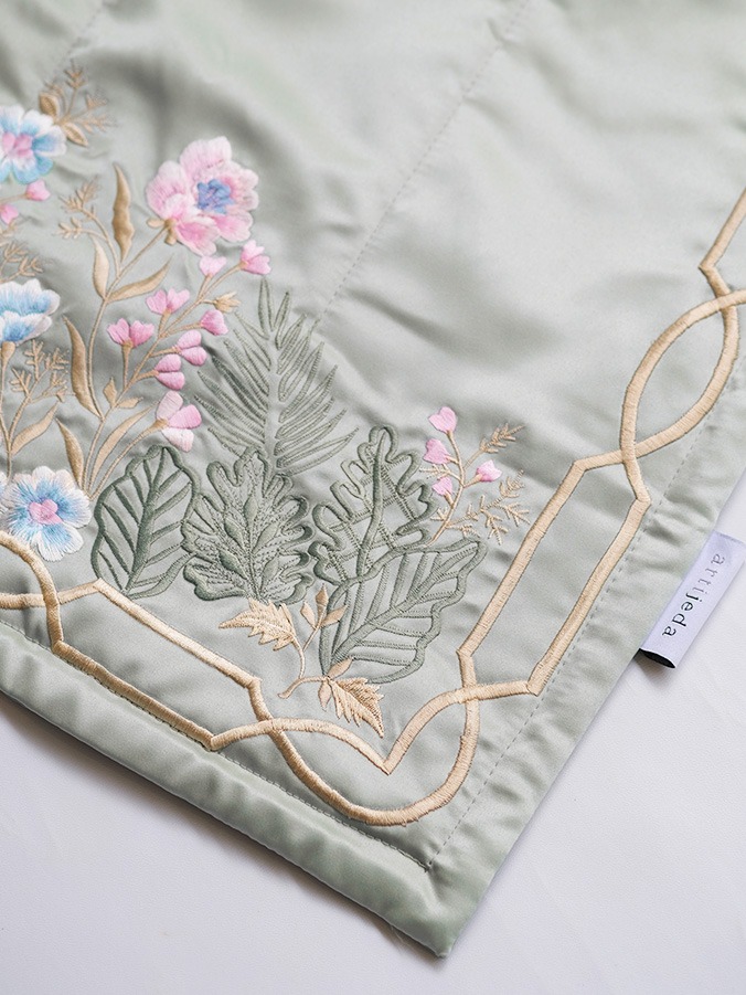Swaranismara - Signature Prayer Mat in Mint