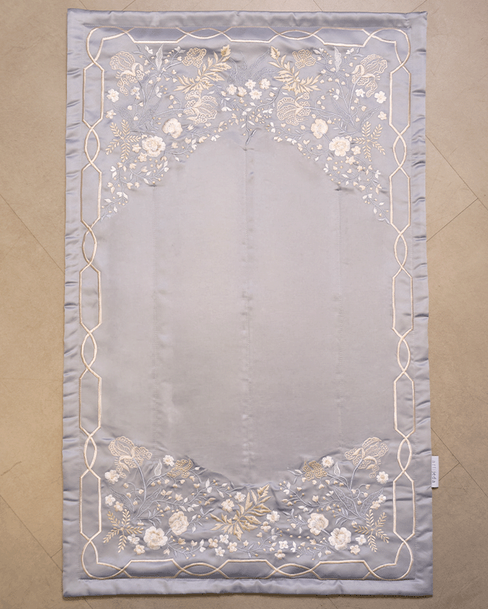 Arumanika - Signature Prayer Mat in Grey