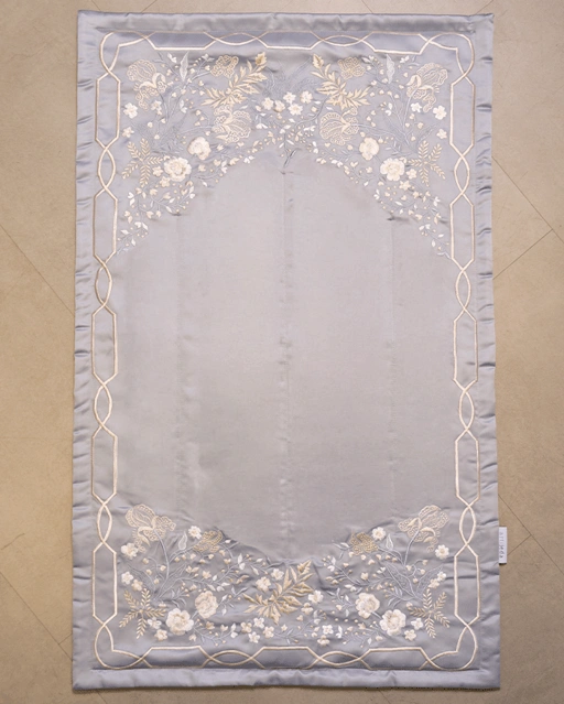Arumanika - Signature Prayer Mat in Grey